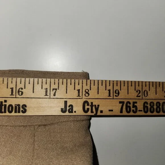 NEW Banana Republic Pleated Beige Pant Size 16 Retails $100 - Picture 11 of 12